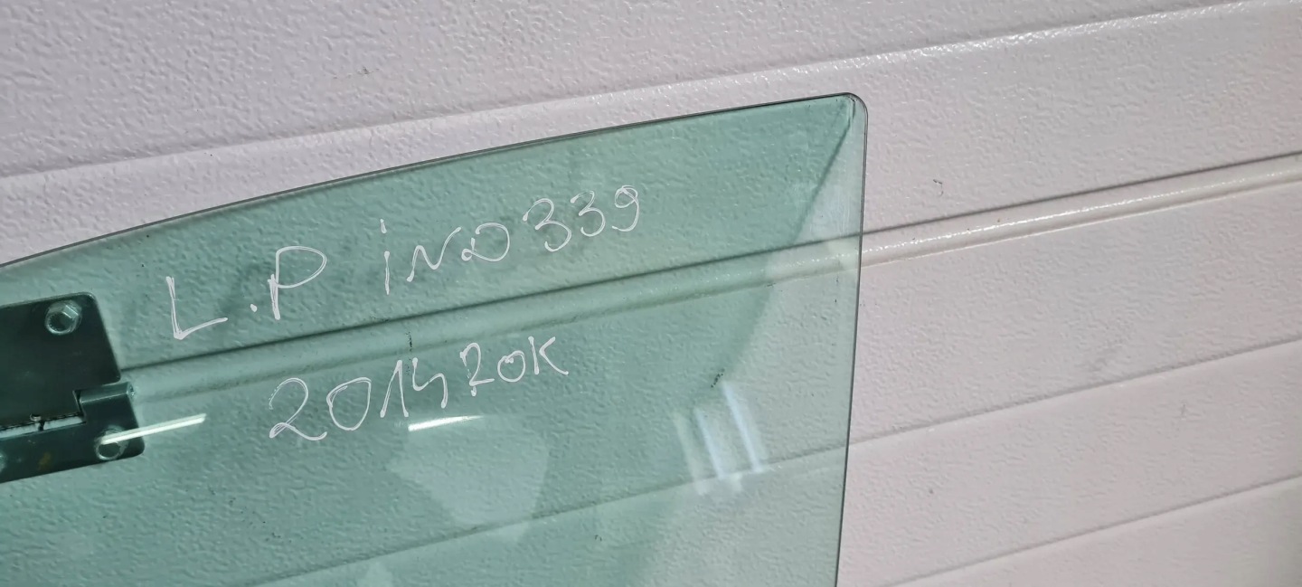 S3 8V sedan A3 window door left left front AS2 14R 8V5845201