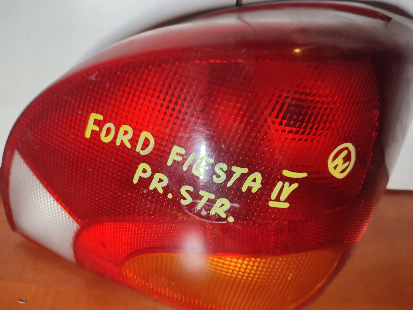 light rear right right rear part FORD FIESTA IV