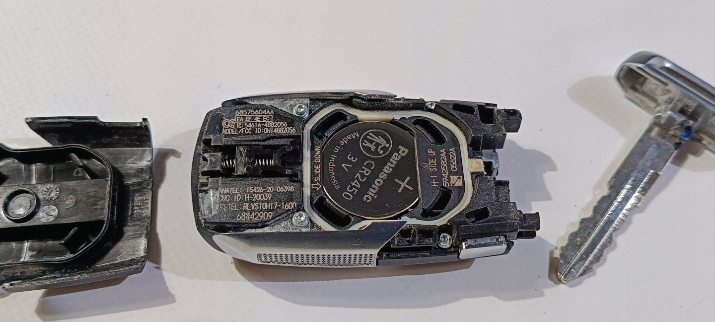 key pilot zdalne odpalanie electrical trunk door burta Dodge Ram V 2019