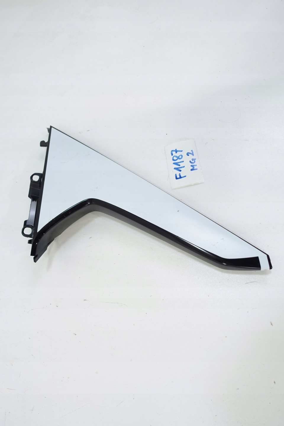 KIA SPORTAGE V 2021- SPOILER bonnet boot right 872J2-R2001