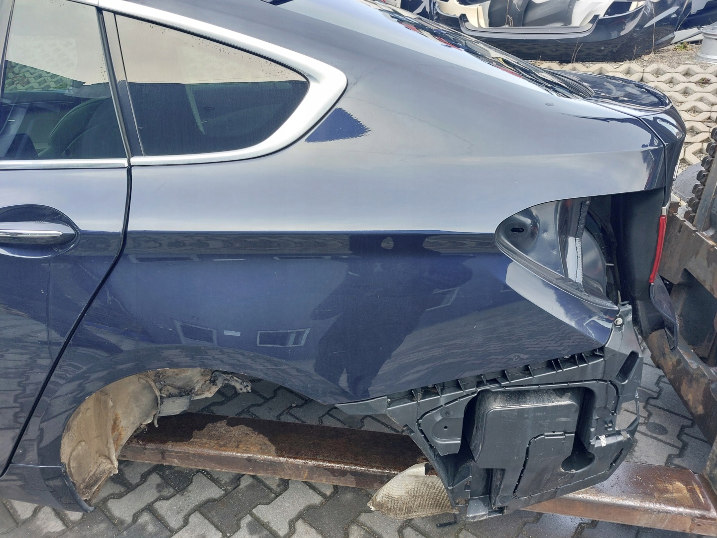BMW 5 GT F07 fender quarter left left rear part A89