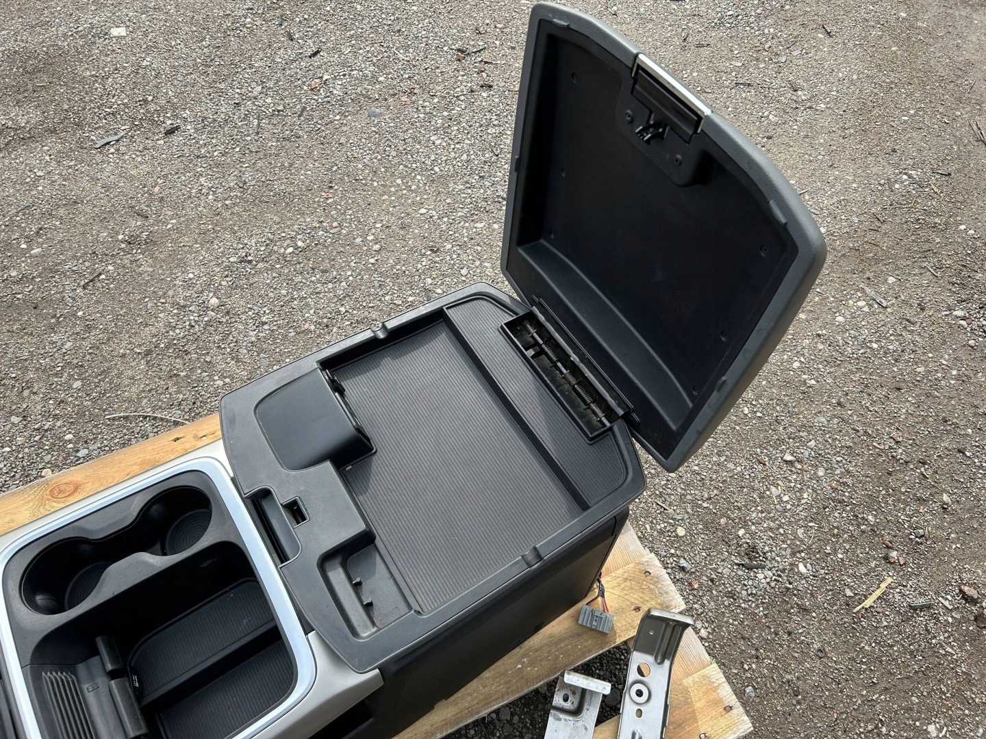 Tunel central armrest cupholder passenger compartment komplet Dodge RAM 1500 2013