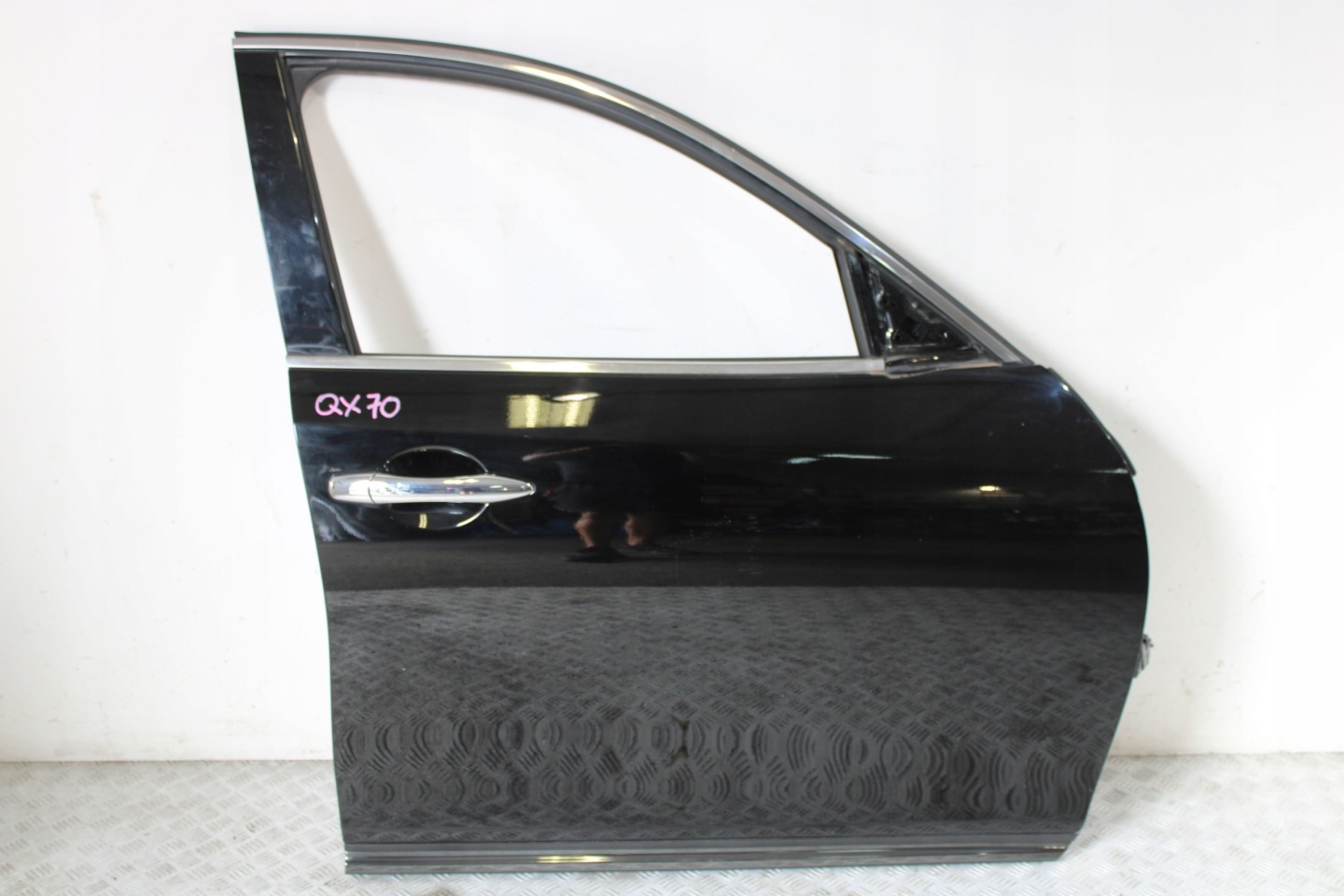 door right front INFINITI QX70