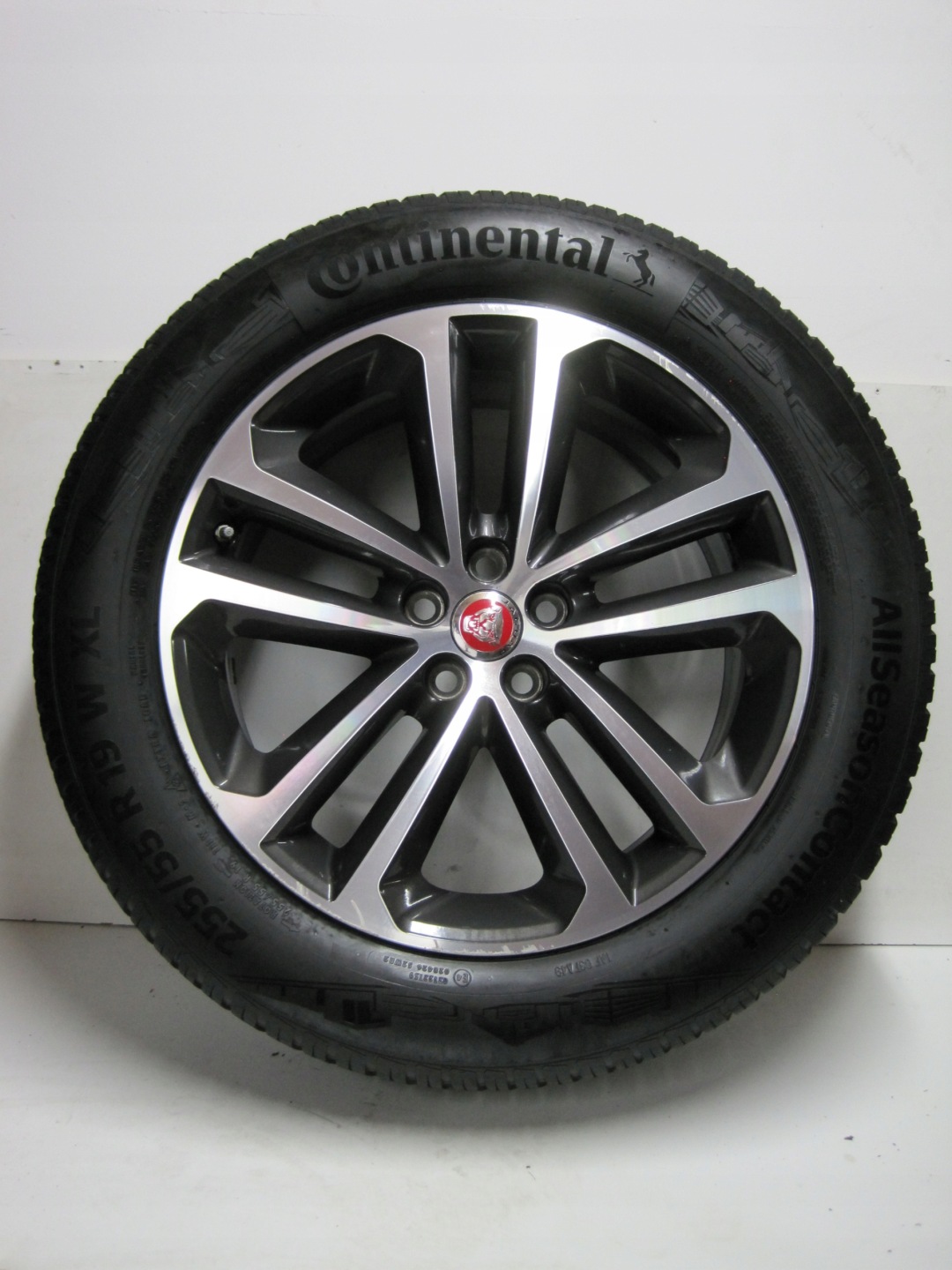 wheels discs tyres JAGUAR F PACE R19 5MM