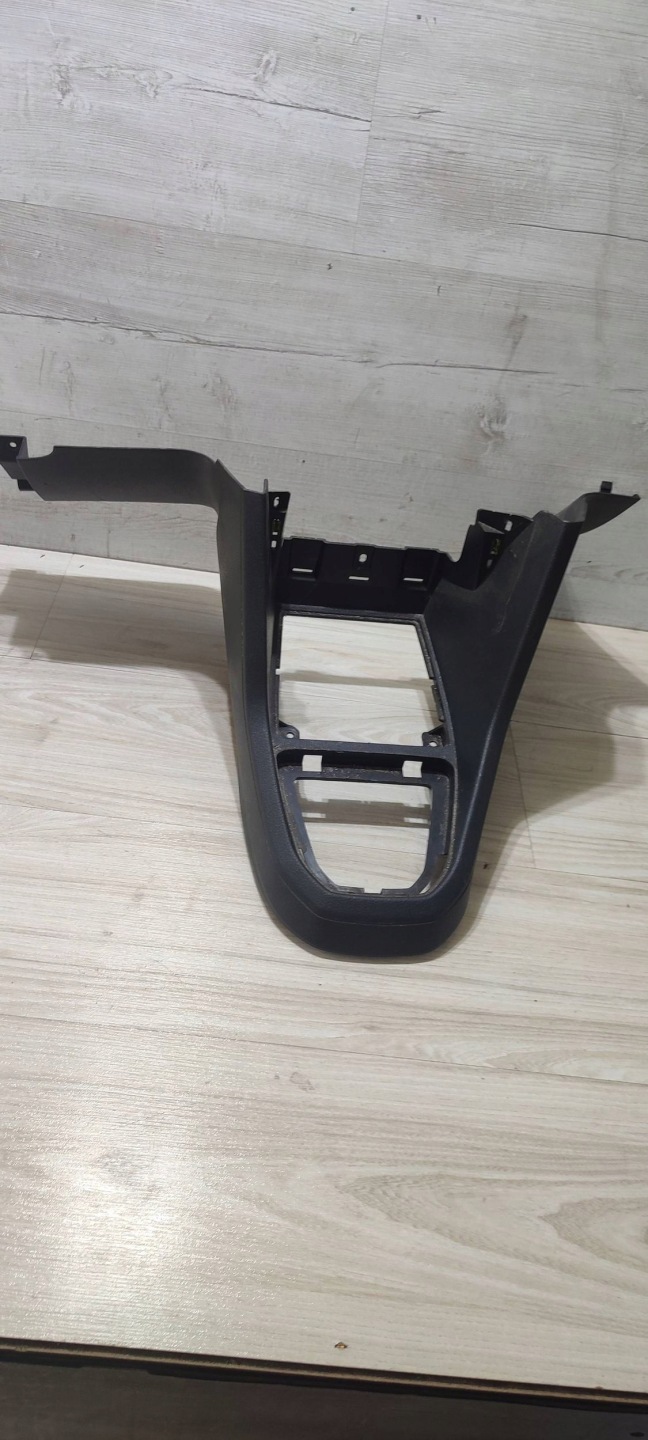 Console Moyen Volkswagen Caddy 2K5863475A