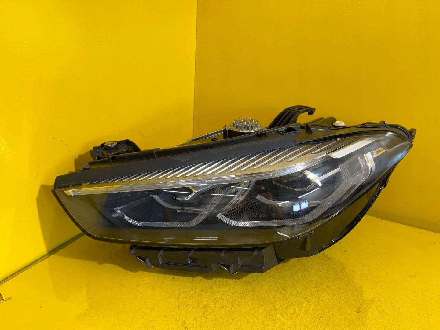 light left BMW 8 Full Led G14 5A27A23-01