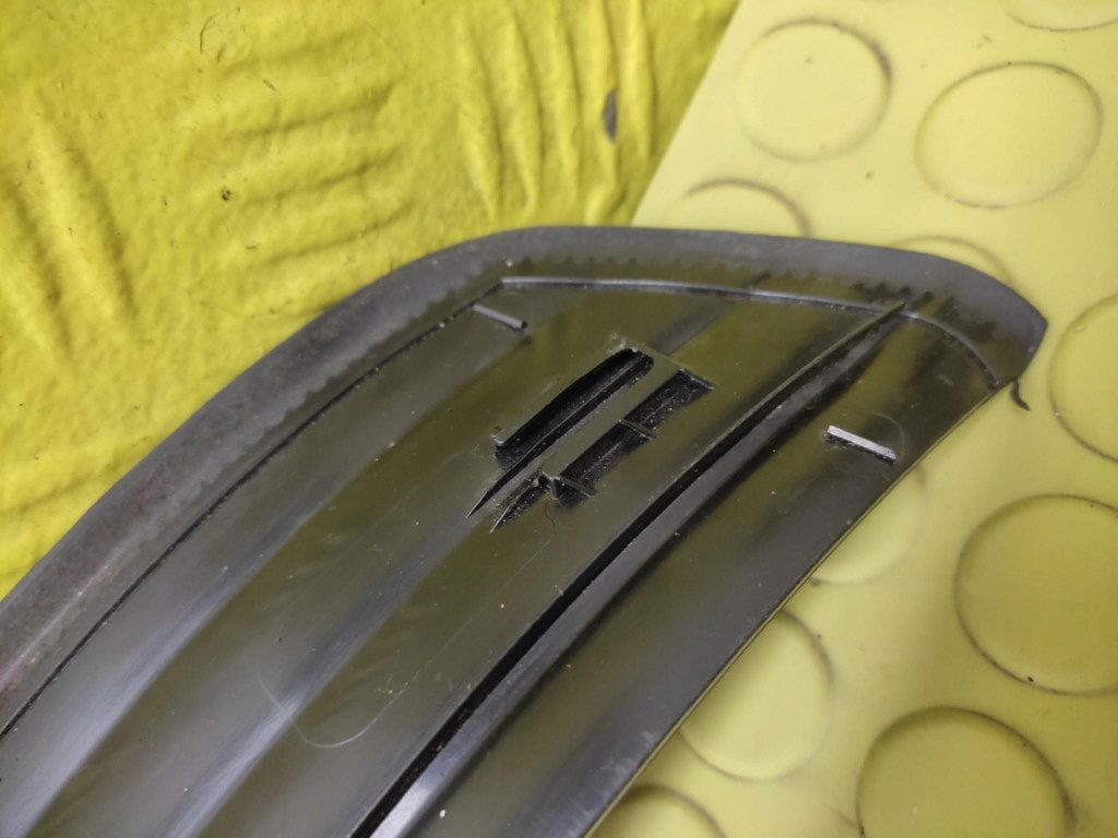 BMW E60 moulding threshold left front 51477034303