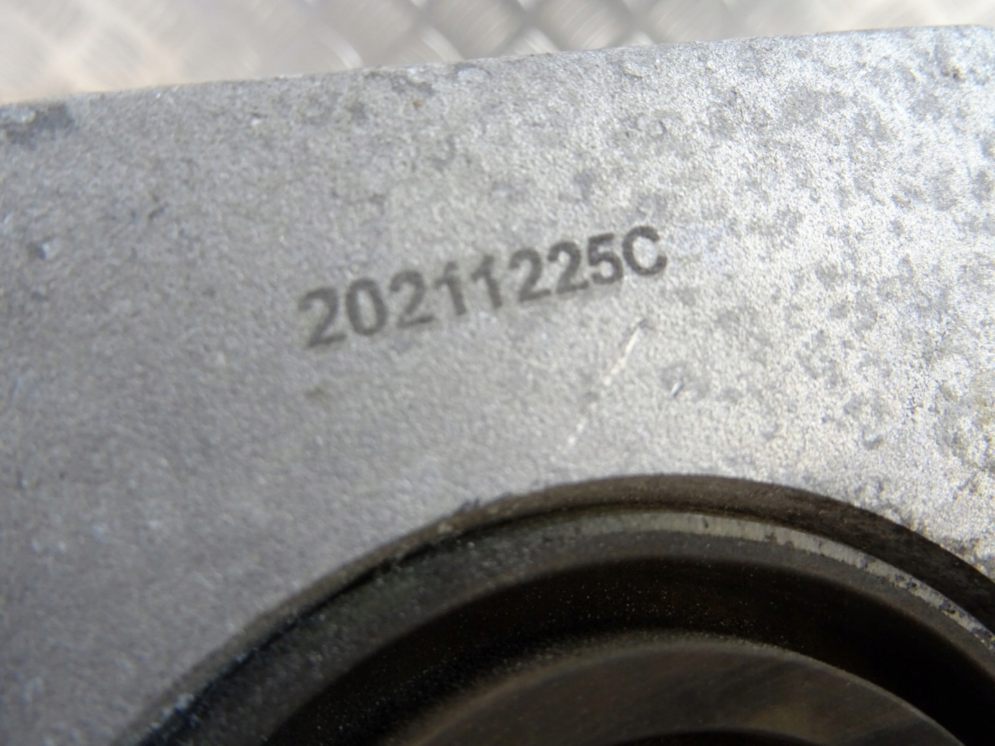 RENAULT MEGANE 5 V E-TECH support holder KOMPRESORA 119105MZ0A