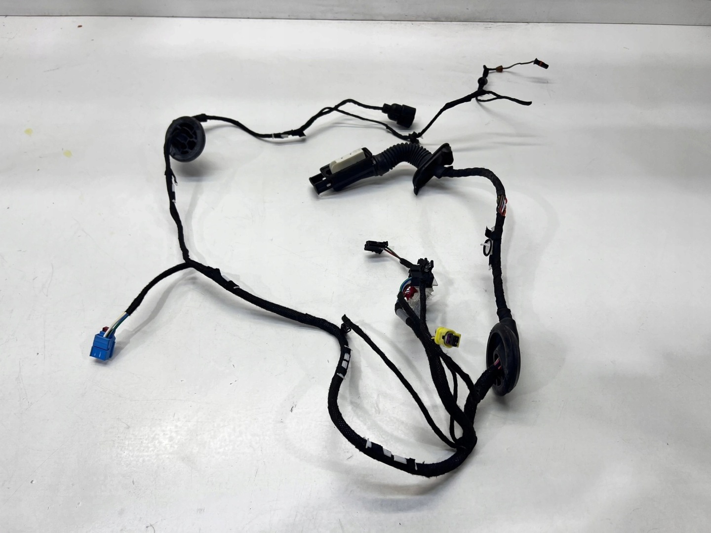 bundle door right front AUDI Q5 FY 80A971029C