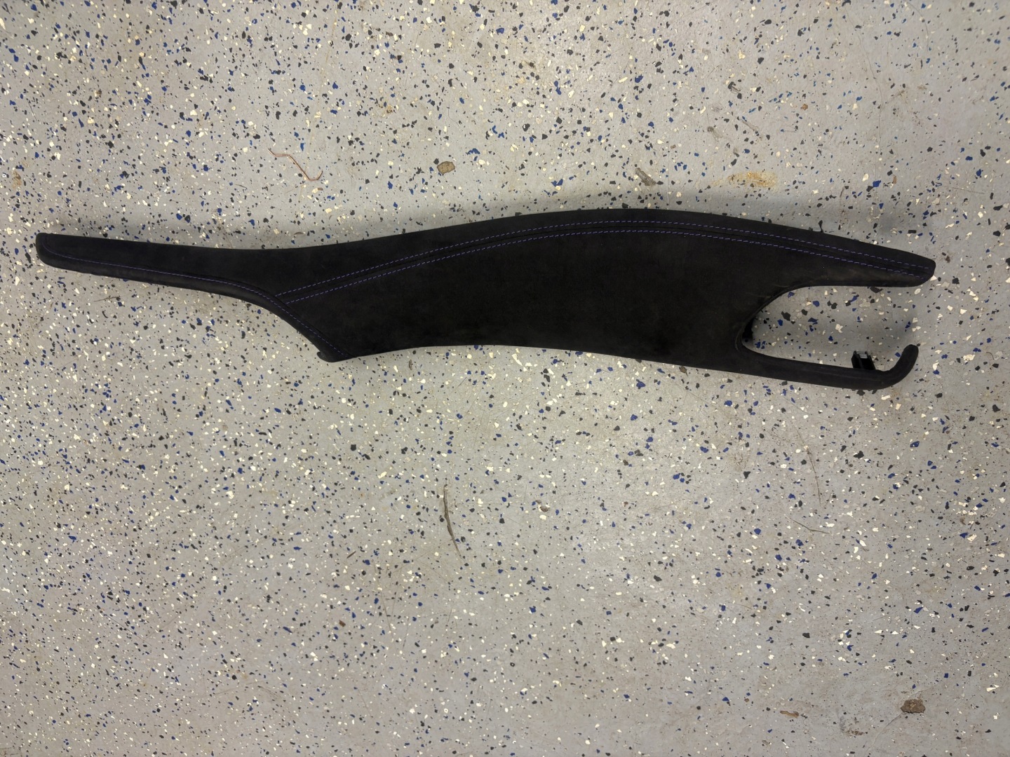 INFINITI Q30 console dashboard DEKOR moulding 682125DF0C