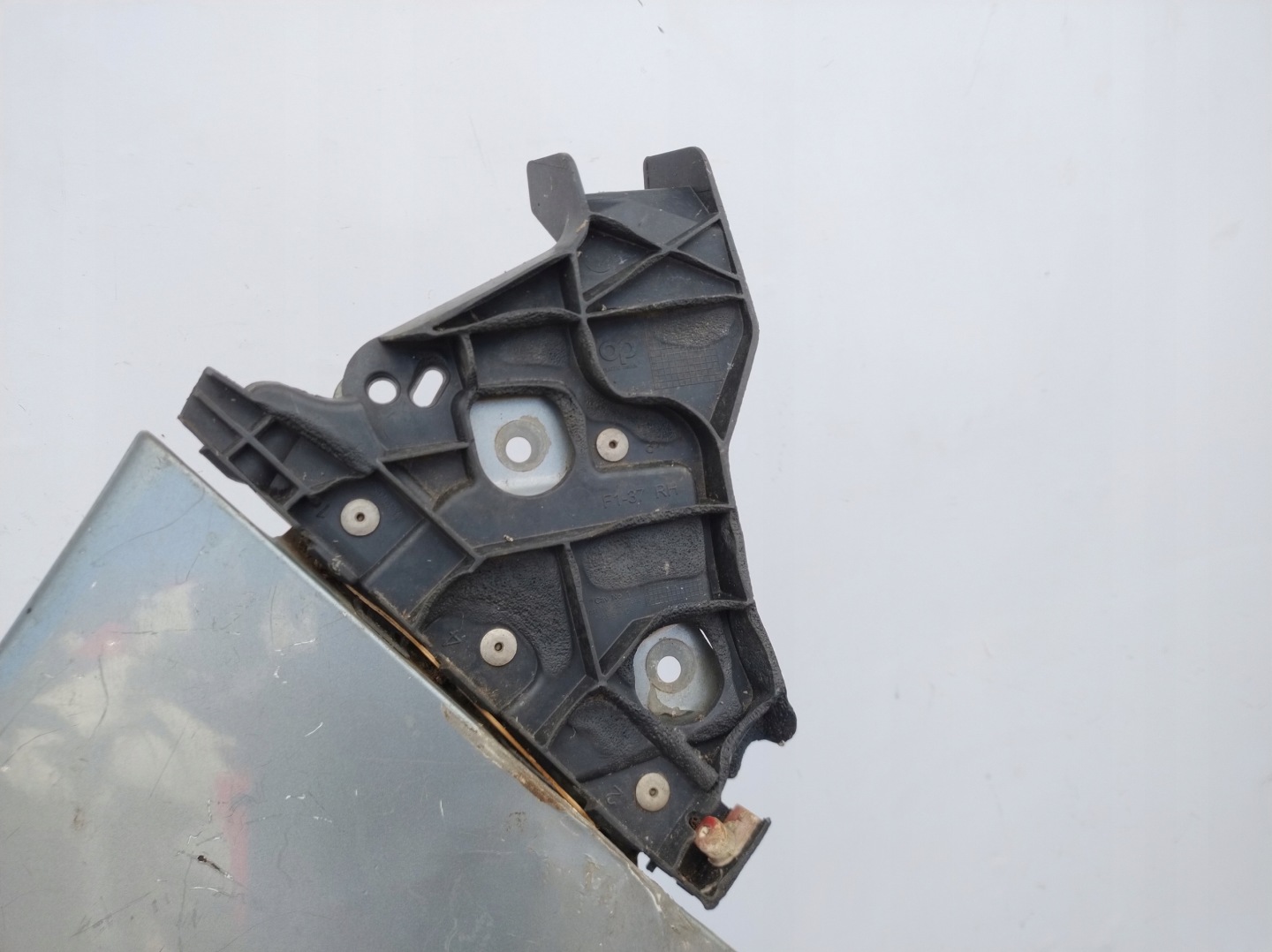 OPEL ASTRA 4 IV J right fender front 2009-2016 year 13302208 C194