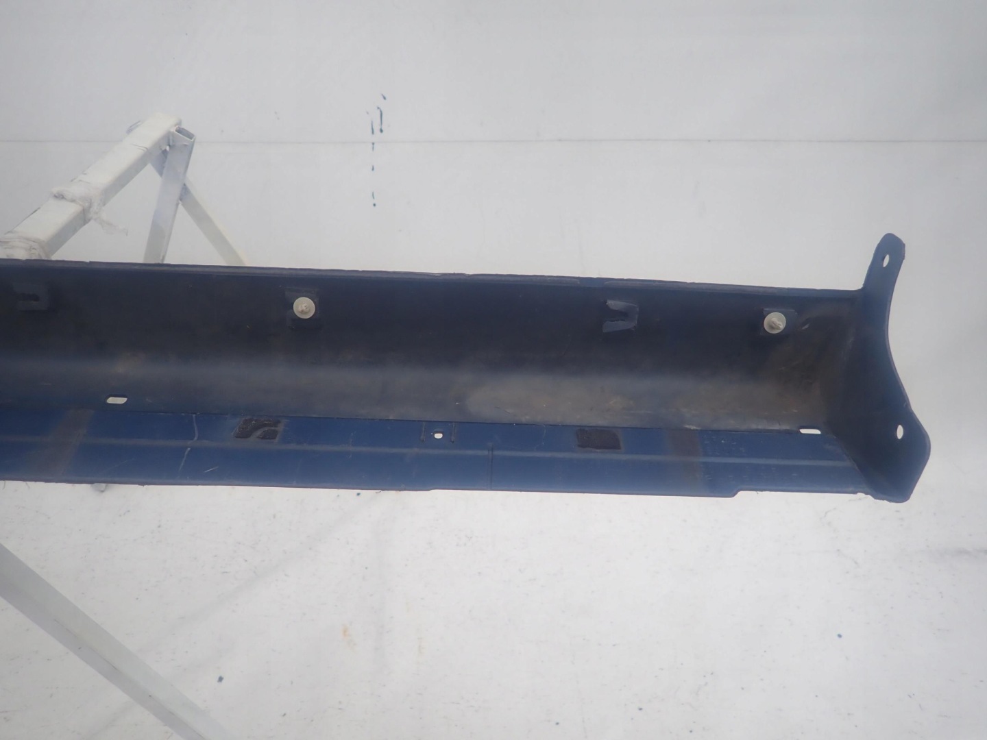 MITSUBISHI LANCER VII 03- threshold left moulding threshold