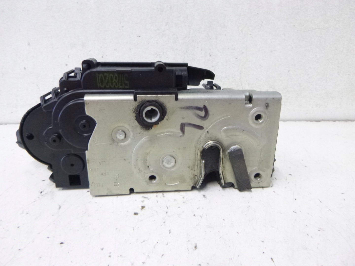 lock door front left Fiat Croma II 06r. 51780201