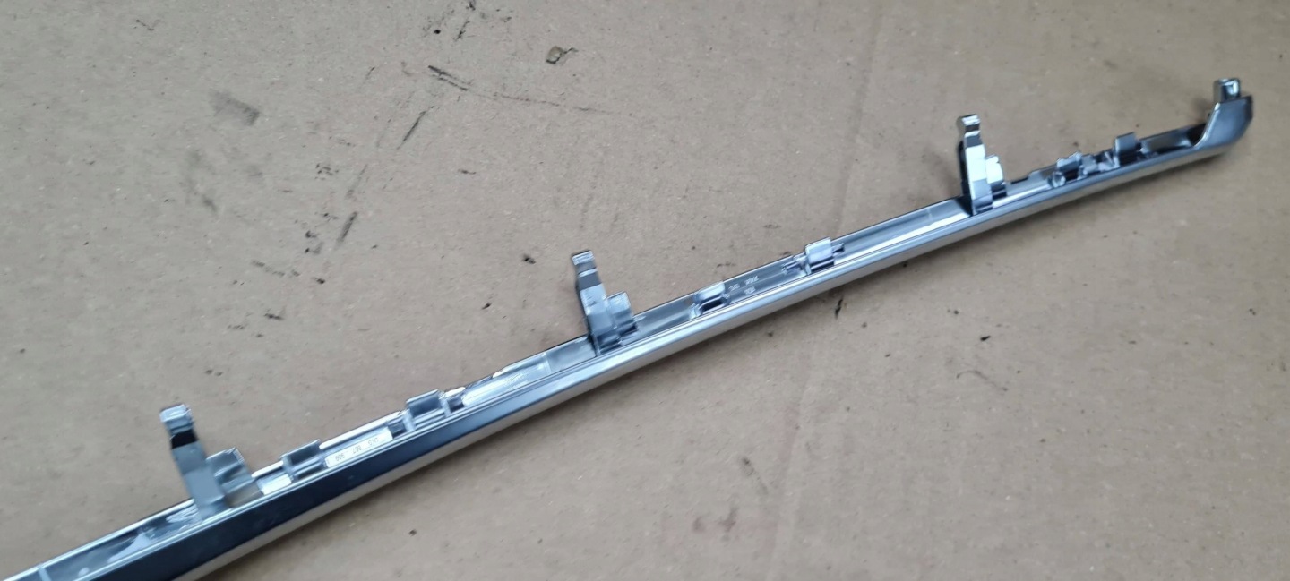 A6 C8 4K moulding cap BOCZKA door left left rear part 4K0867969