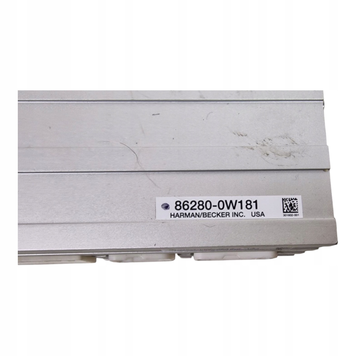 LEXUS RX400 TOYOTA amplifier 86280-0W181 HARMAN/BECKER