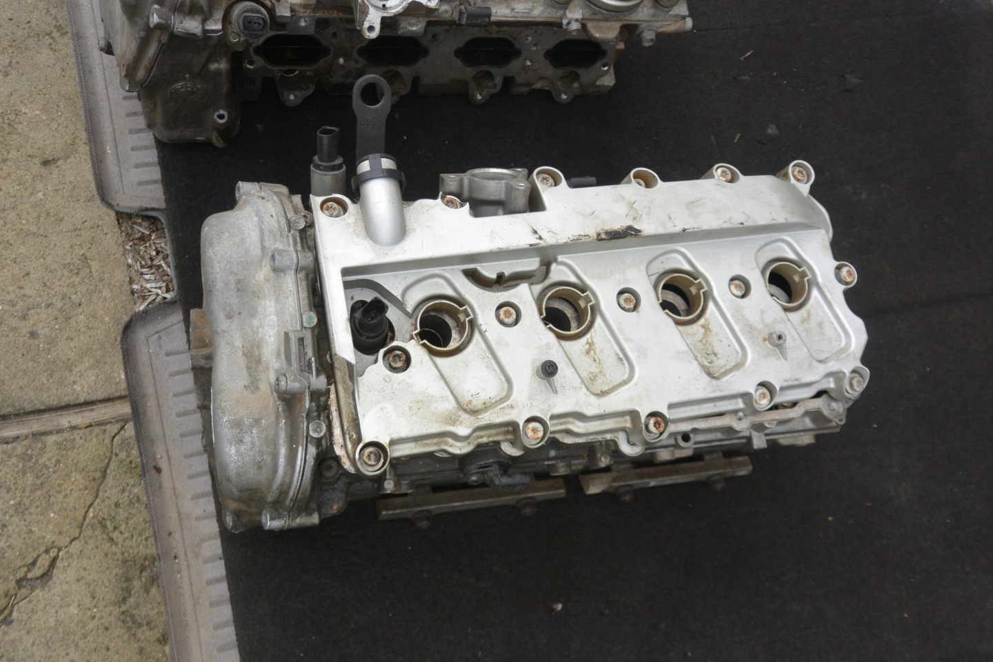AUDI Q7 VW TOUAREG A8 head. left right BAR 4.2 FSI