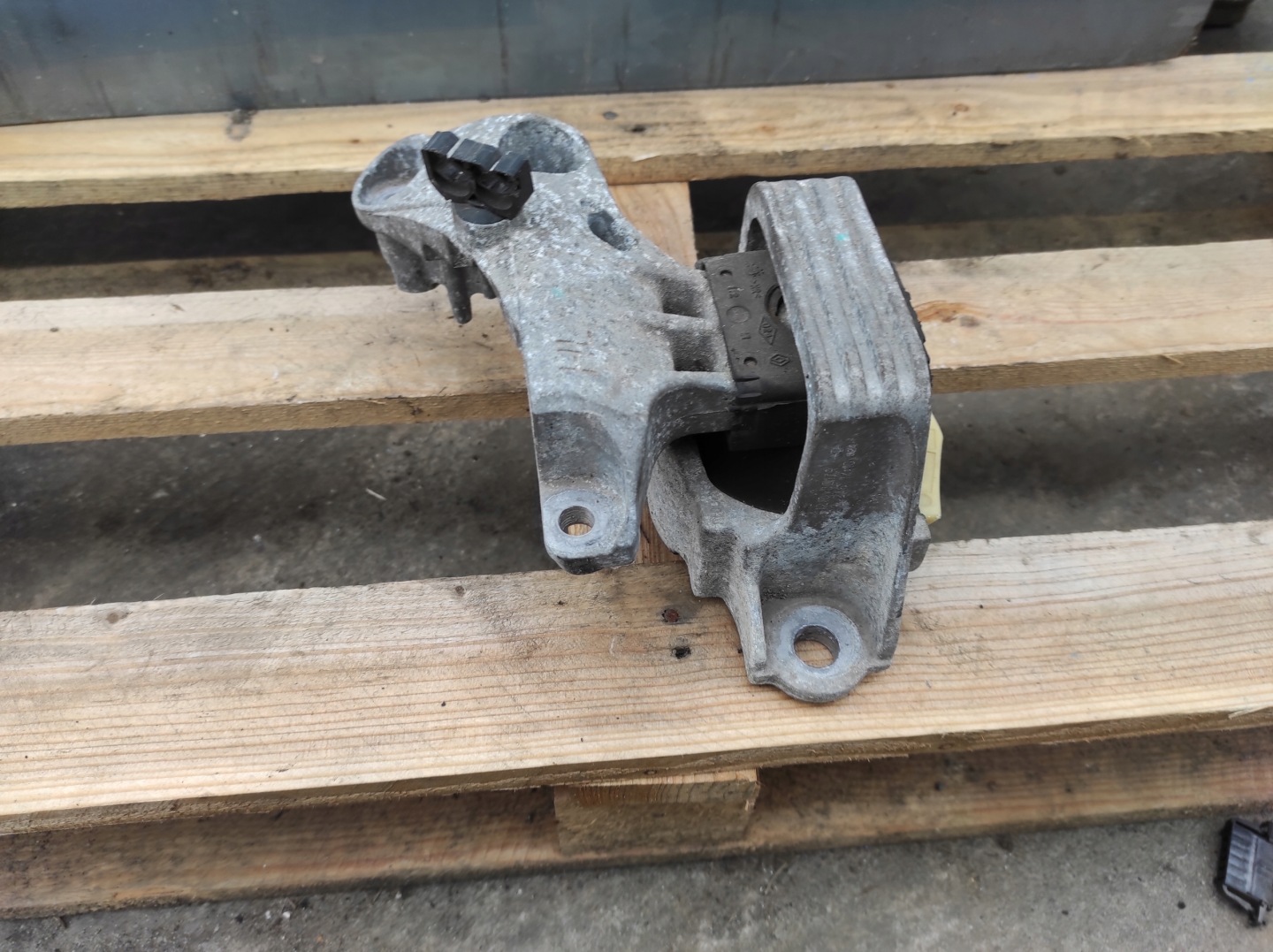 supporto staffa Motore RENAULT MEGANE III 326D23F