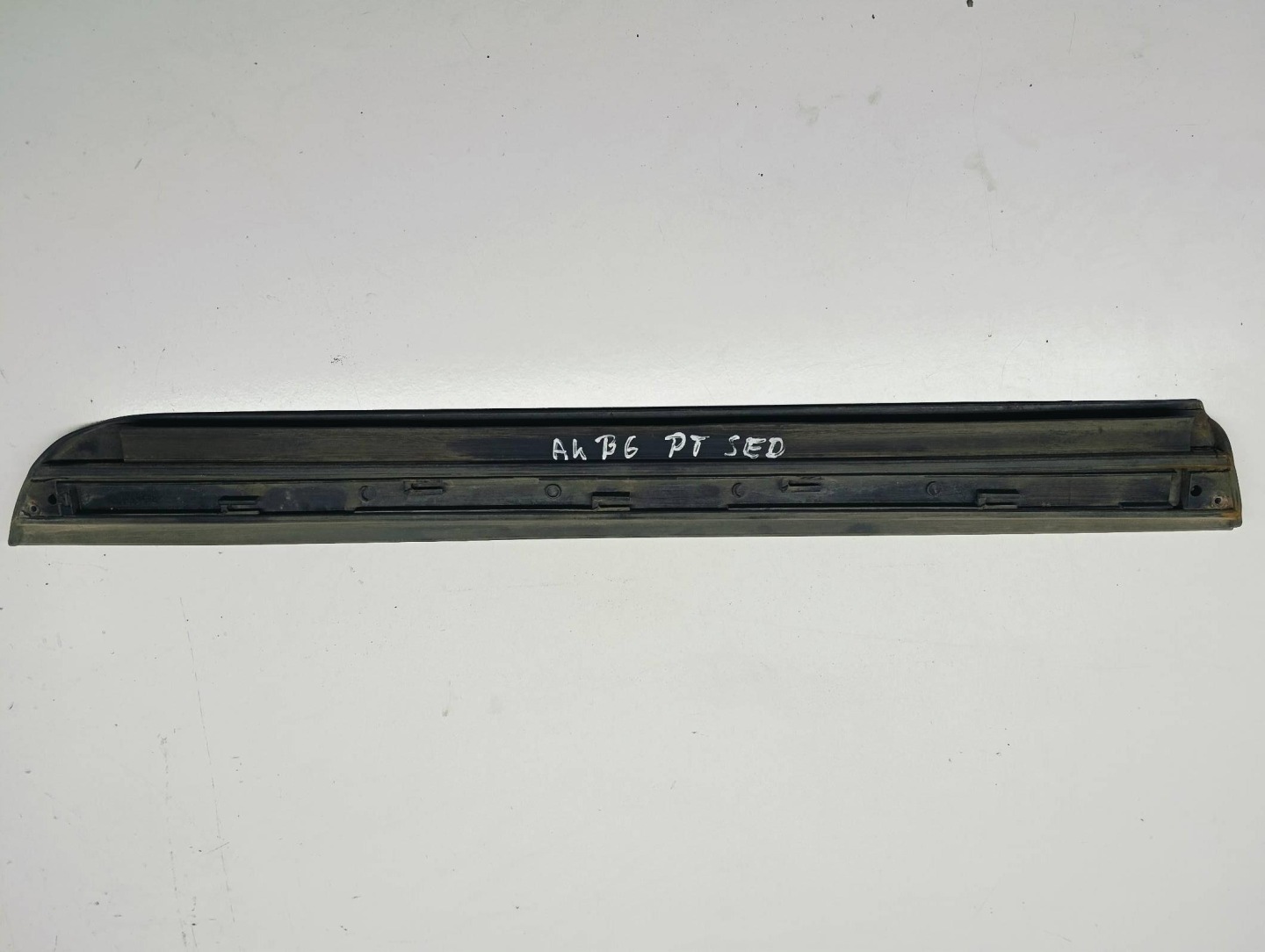 moulding door right rear part Audi A4 B6 2.0 20V 8E0853970