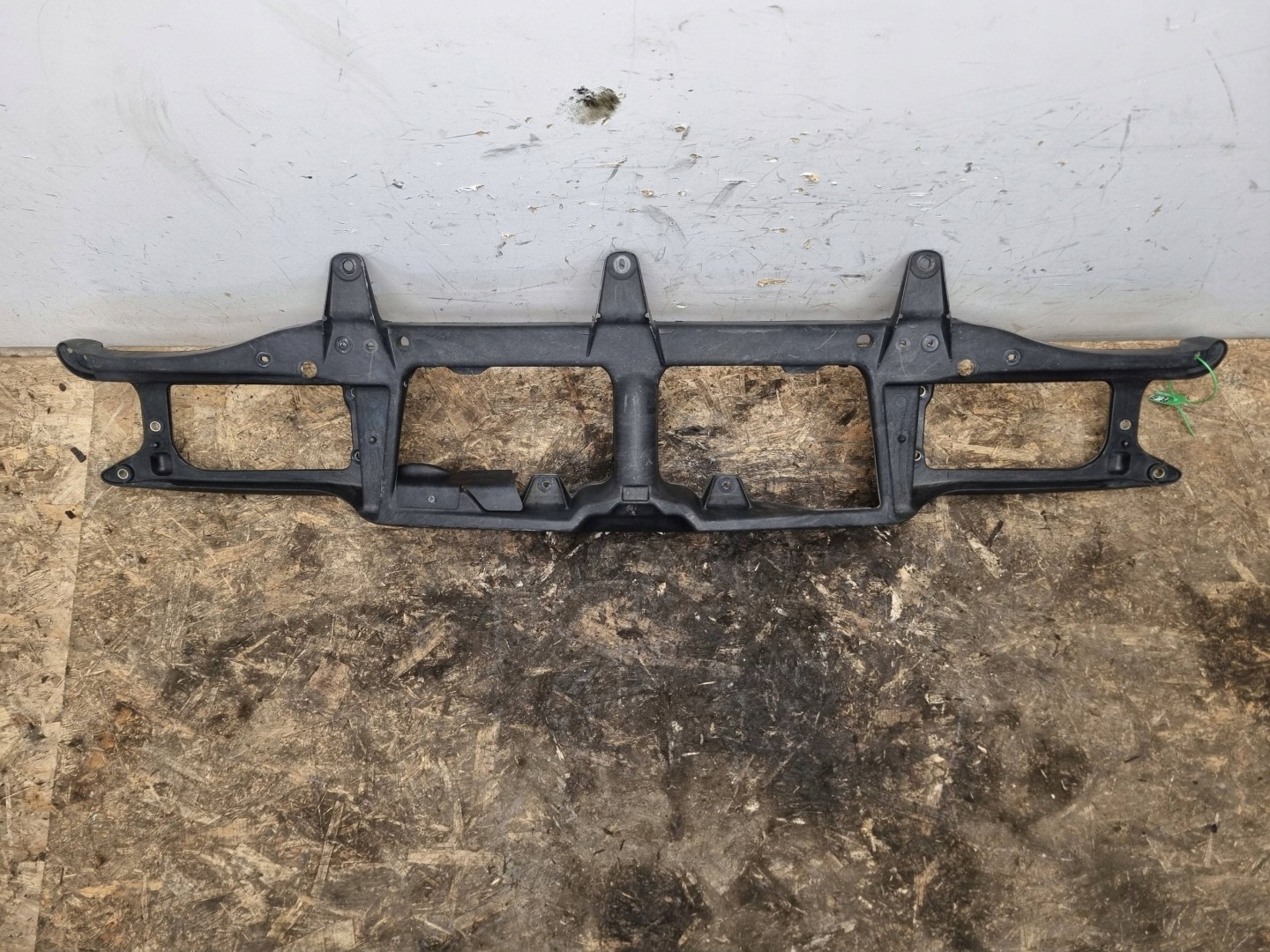 front body wall pillar iron 9127571 VOLVO XC70 and V70 and