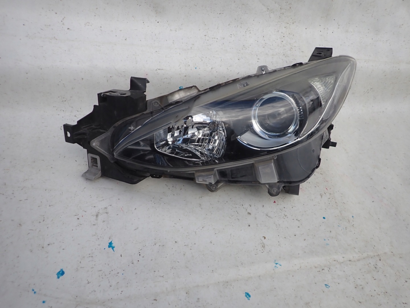 MAZDA 3 III 13- light front front left