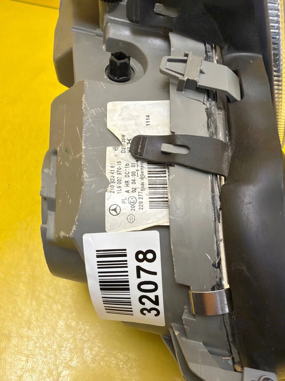 light left Mercedes E-Klasa W210 Xenon A2108204161