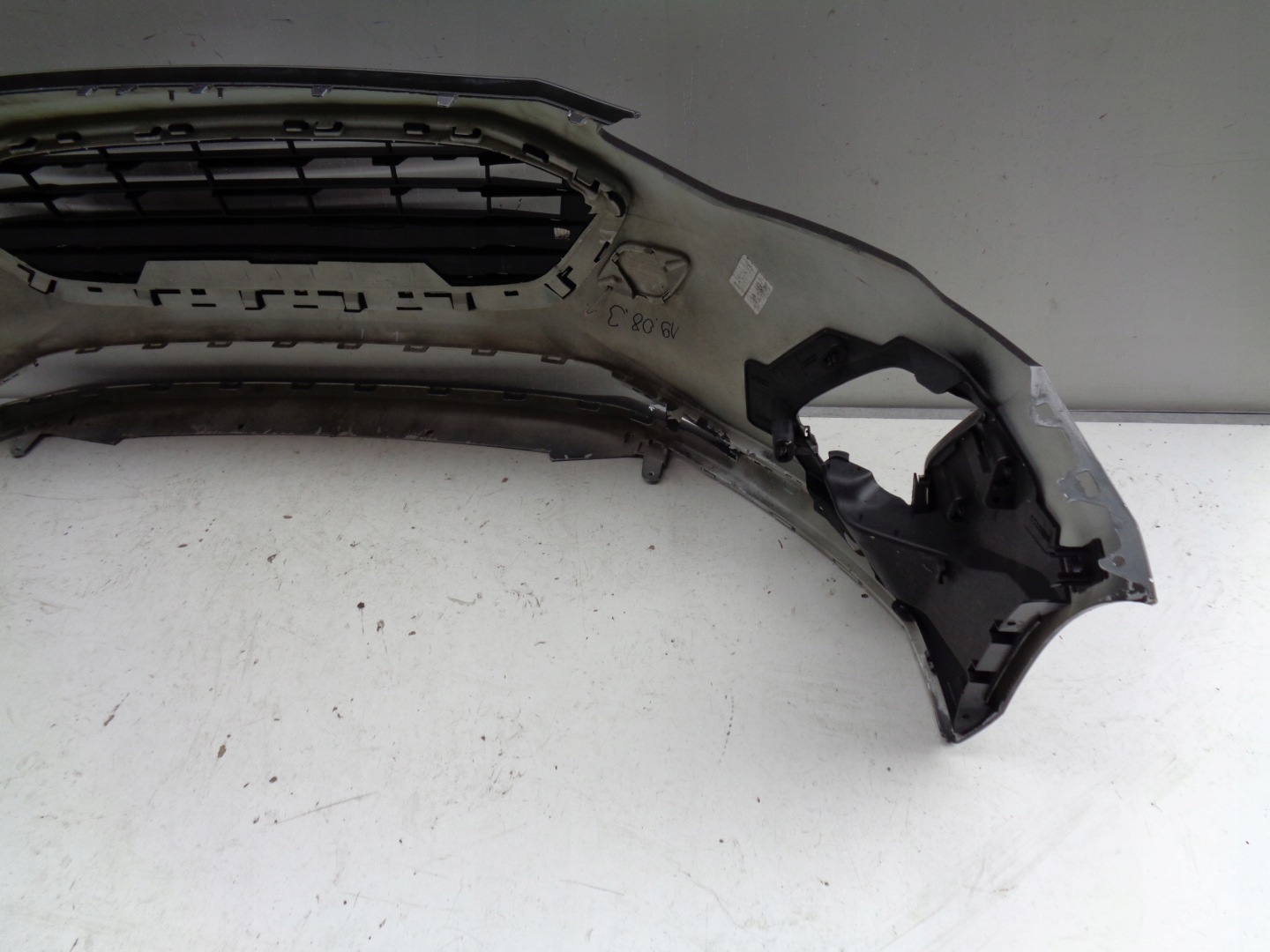 Frontstoßstange FORD FOCUS MK4 18- NR 35437