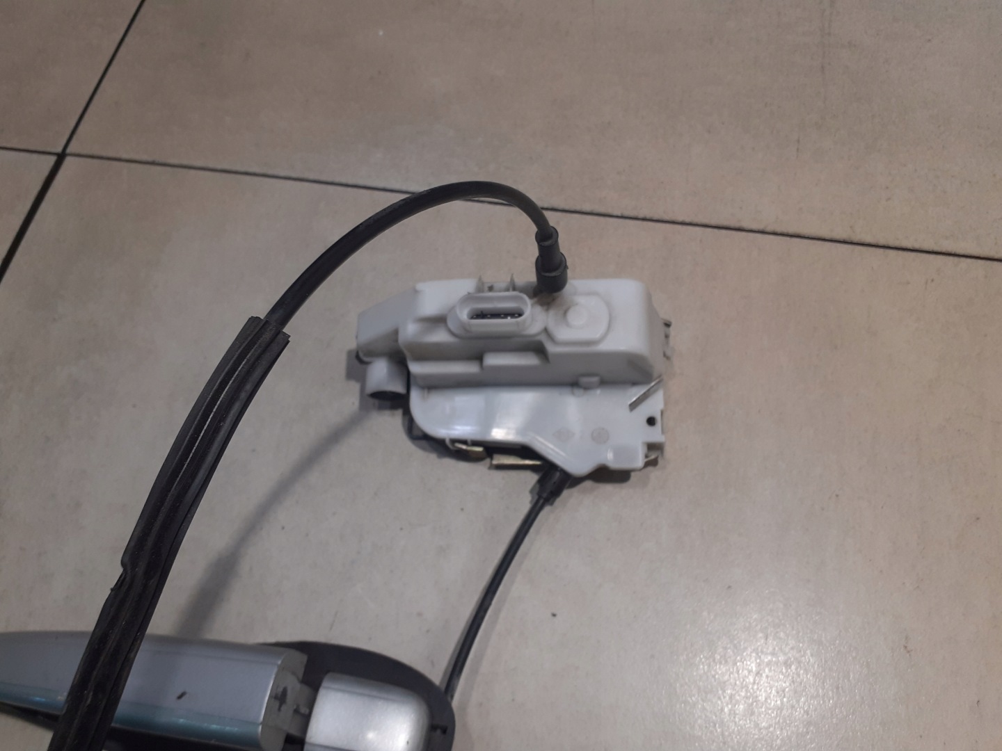 lock door handle right front CITROEN C3 1.4 HDI 4 PIN