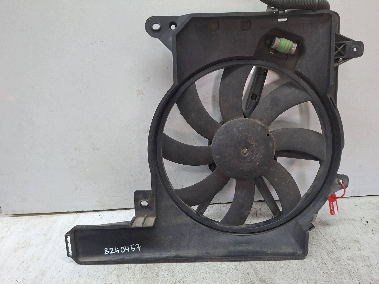 ventilator hladnjaka vode 8240457 OPEL MERIVA A 1.7 CDTI 2004