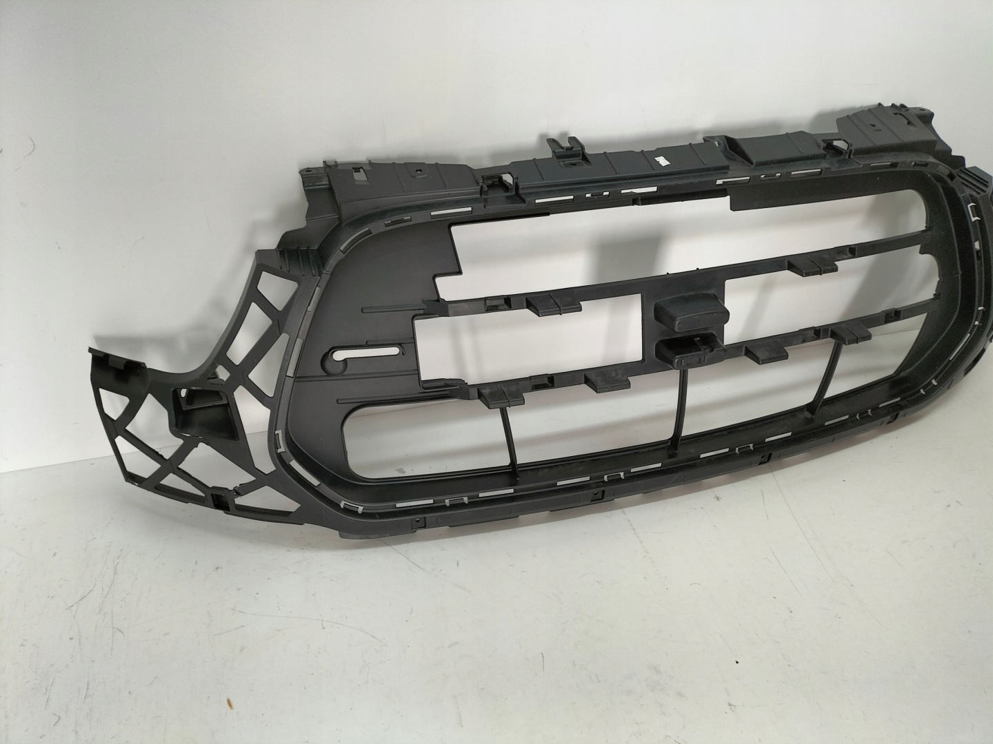 support pillar grille of a bumper front FORD TRANSIT MK8 14