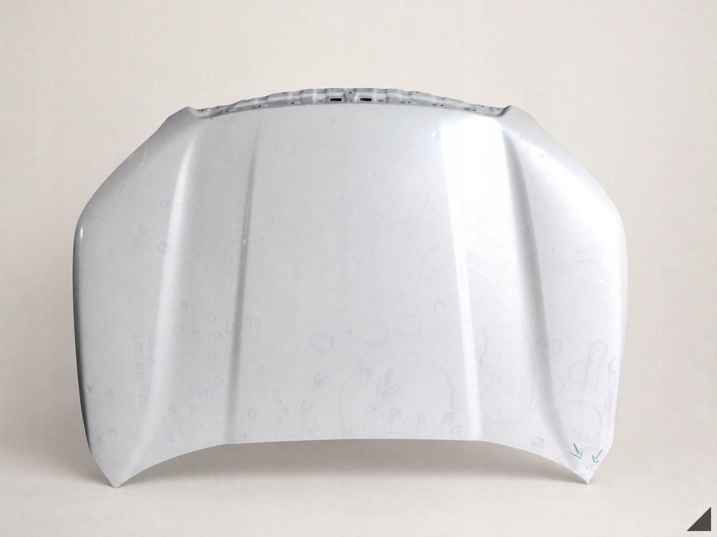 SUBARU FORESTER V SK 18-23 LIFT bonnet front *PO GRADOBICIU*