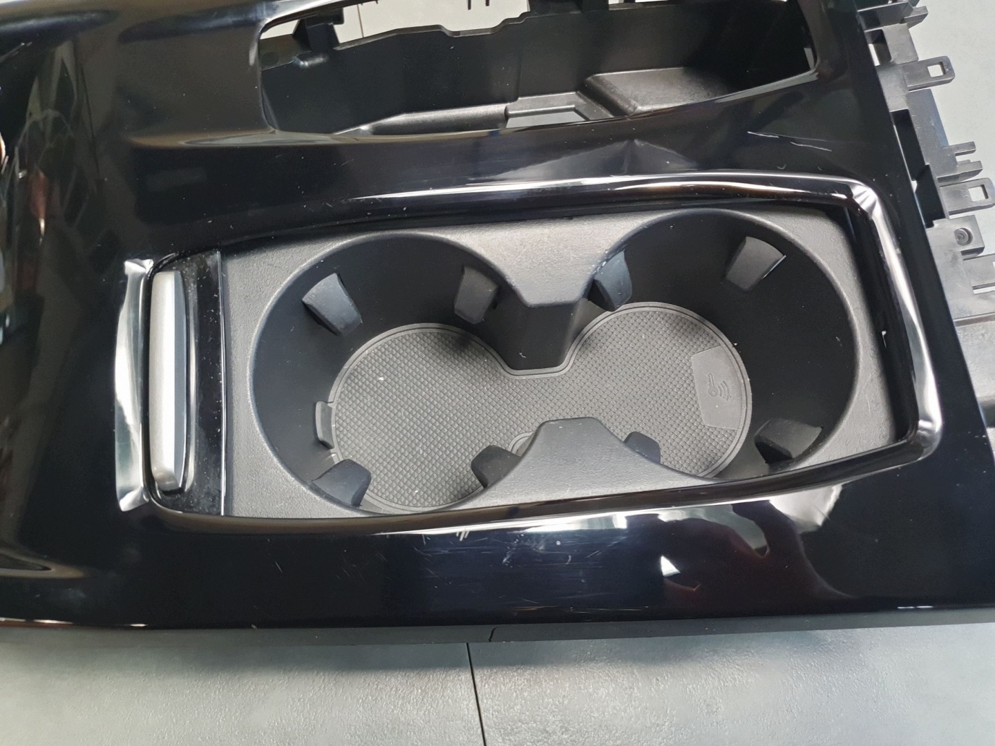 Audi SQ6 e-tron copertura grembialina tunnel telaio 85B863051A