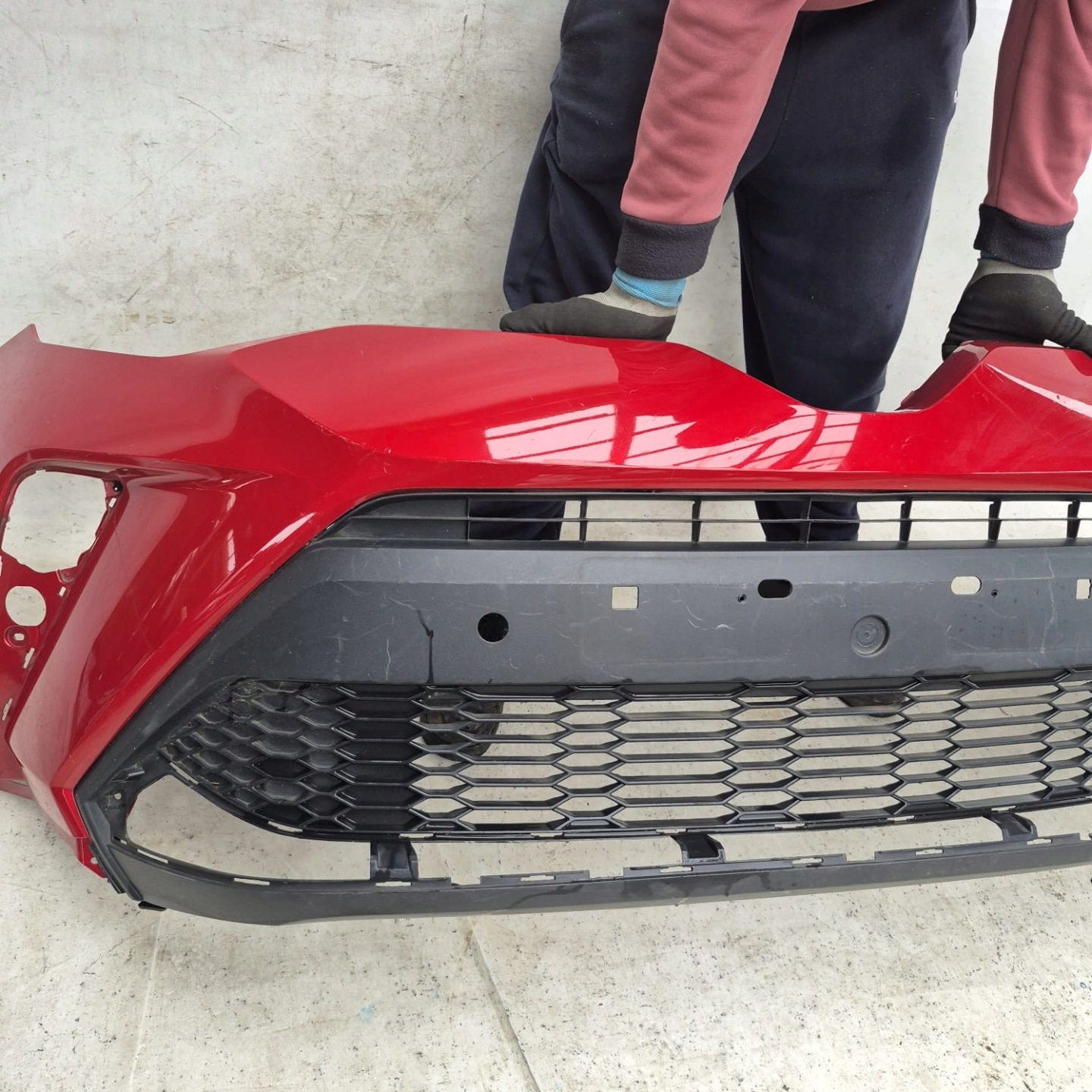 TOYOTA C-HR and 1 LIFT 19-23 bumper front front PDC