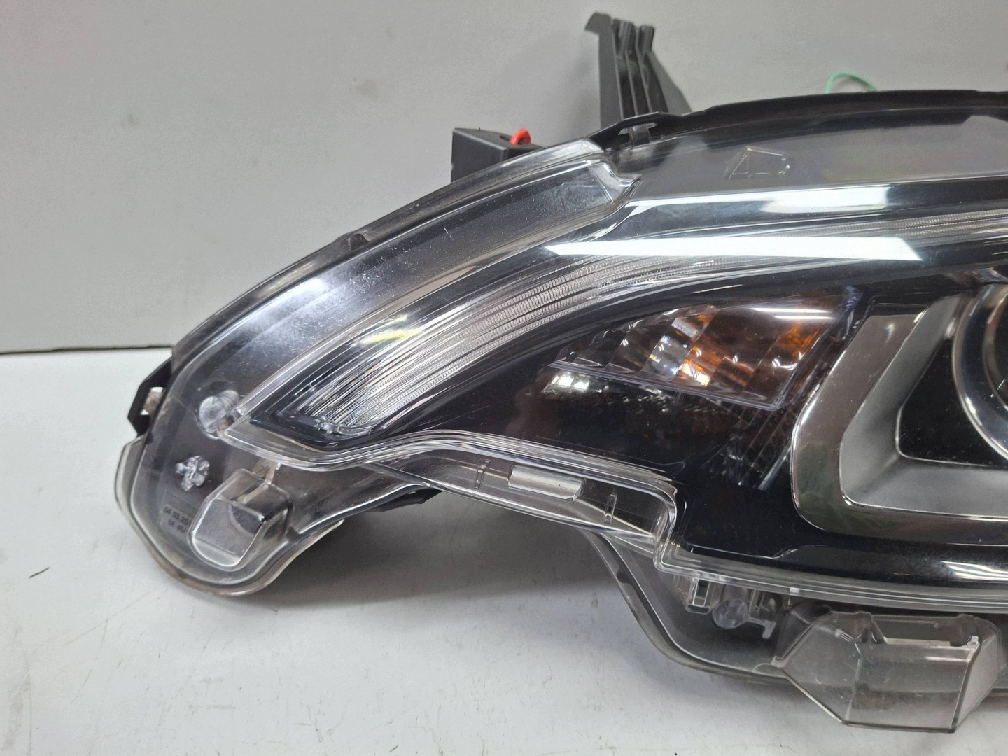 light front left 81150-0H150 PEUGEOT 108 2014