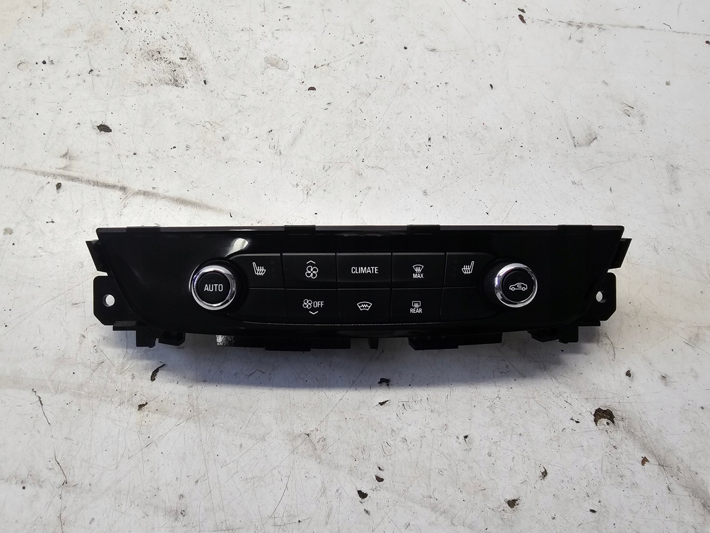 OPEL INSIGNIA B LIFT Unite commande clima Bouches buses GRZANIA Sièges 39177119