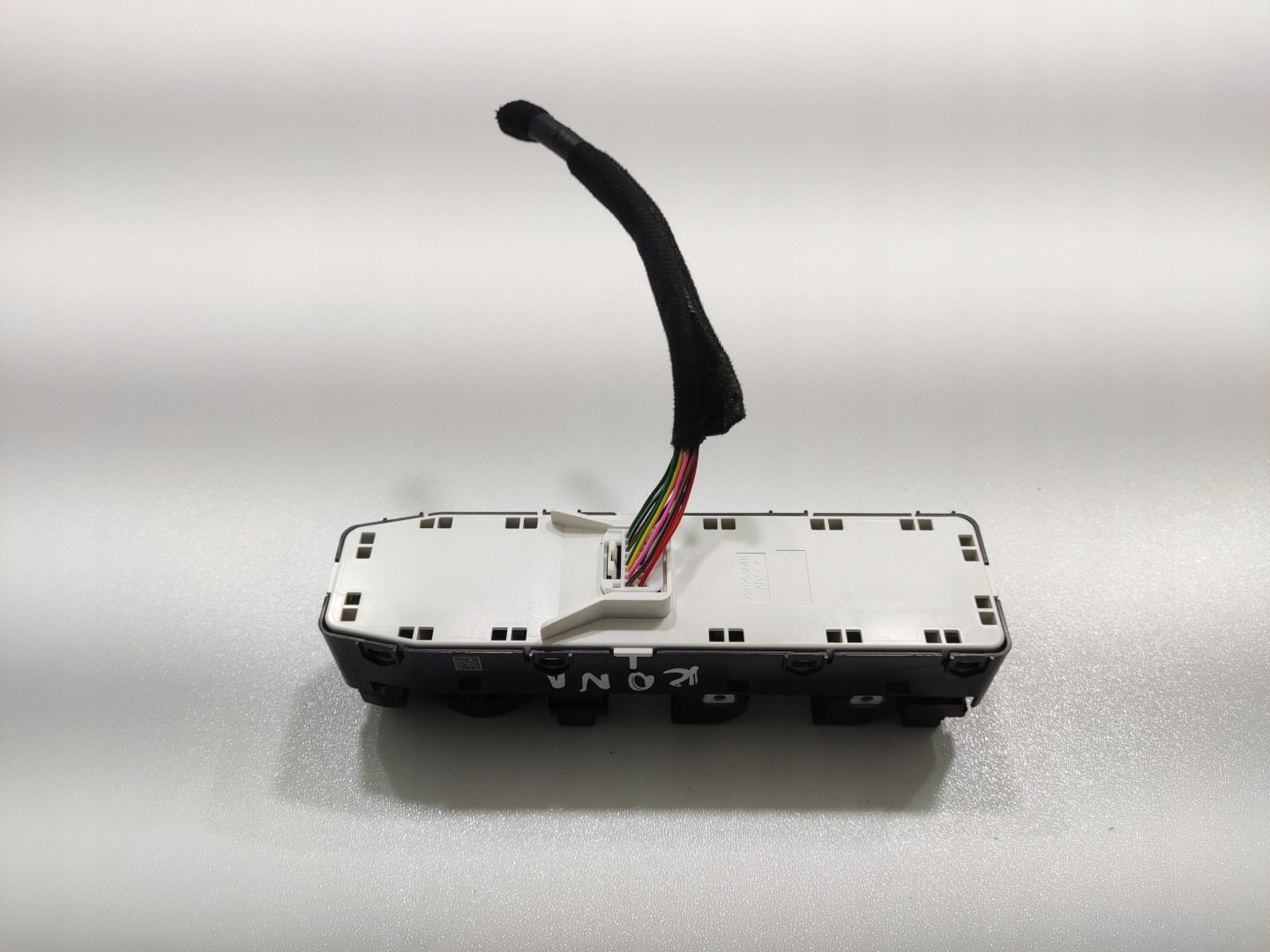 PANEL window control switch left front HYUNDAI KONA II 2023-2025 93571-BE470