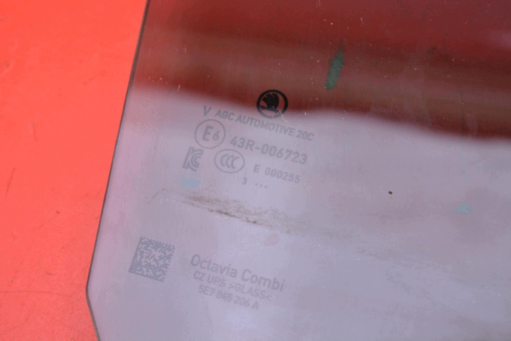 window side right rear part rear SKODA OCTAVIA 4 IV KOMBI 19