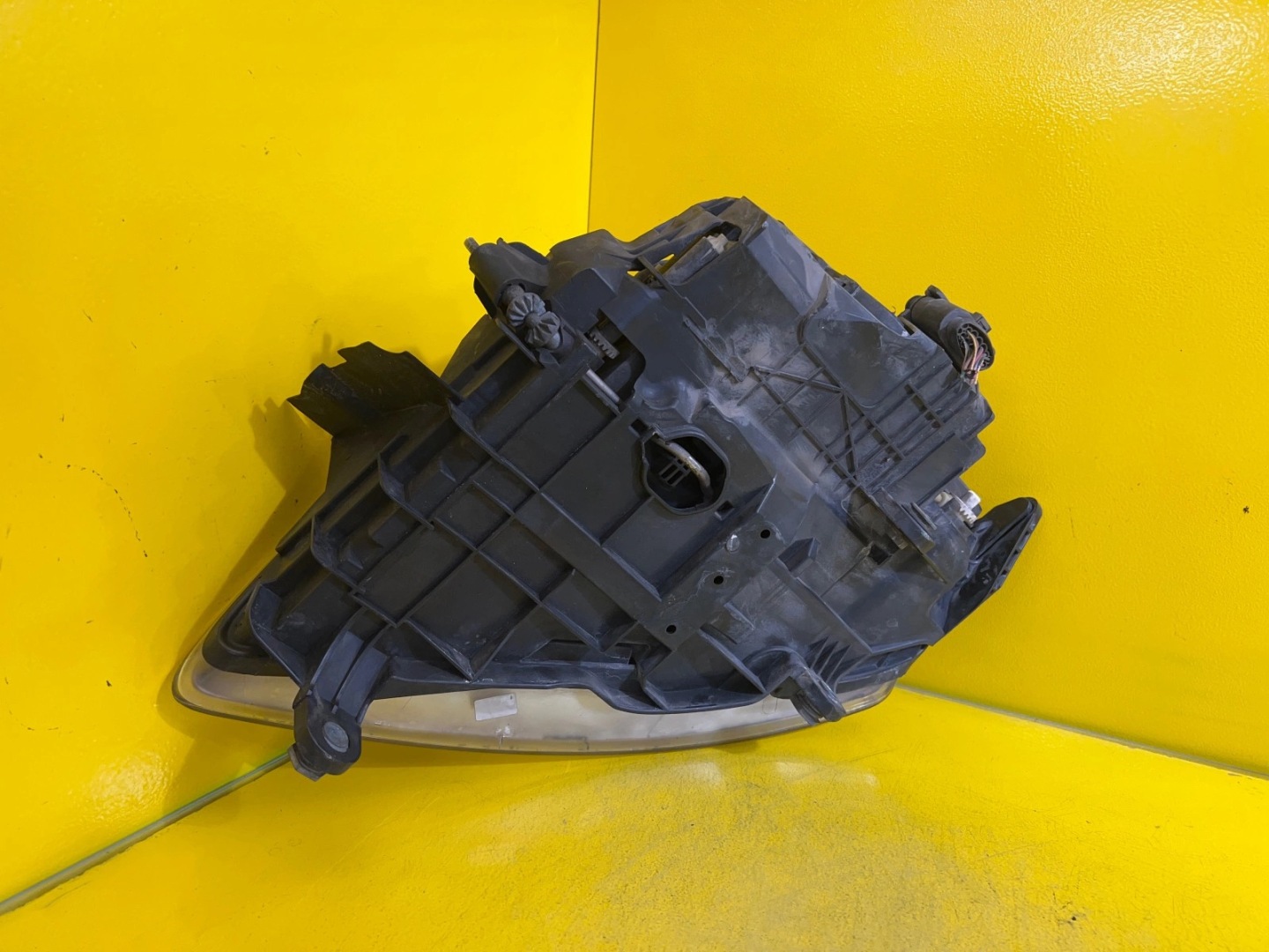 light front right VW TOUAREG 7L XENON 7L6941016