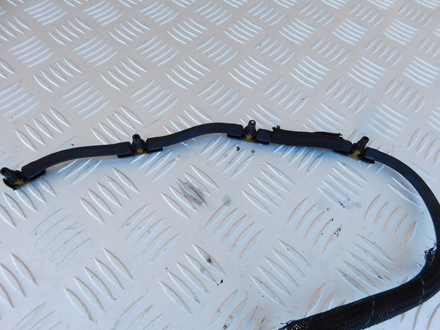 VW Crafter 2.0 rurki przelewy Einspritzdüse komplet OEM Original