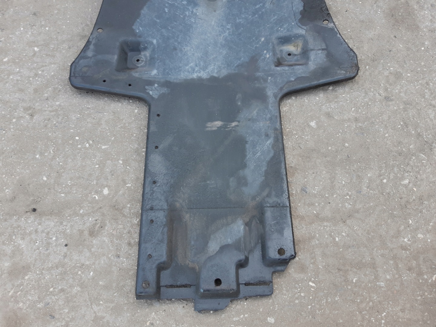 AUDI Q7 4L abdeckung Blende Abdeckung DOL untere unter Getriebe 7L8825231A