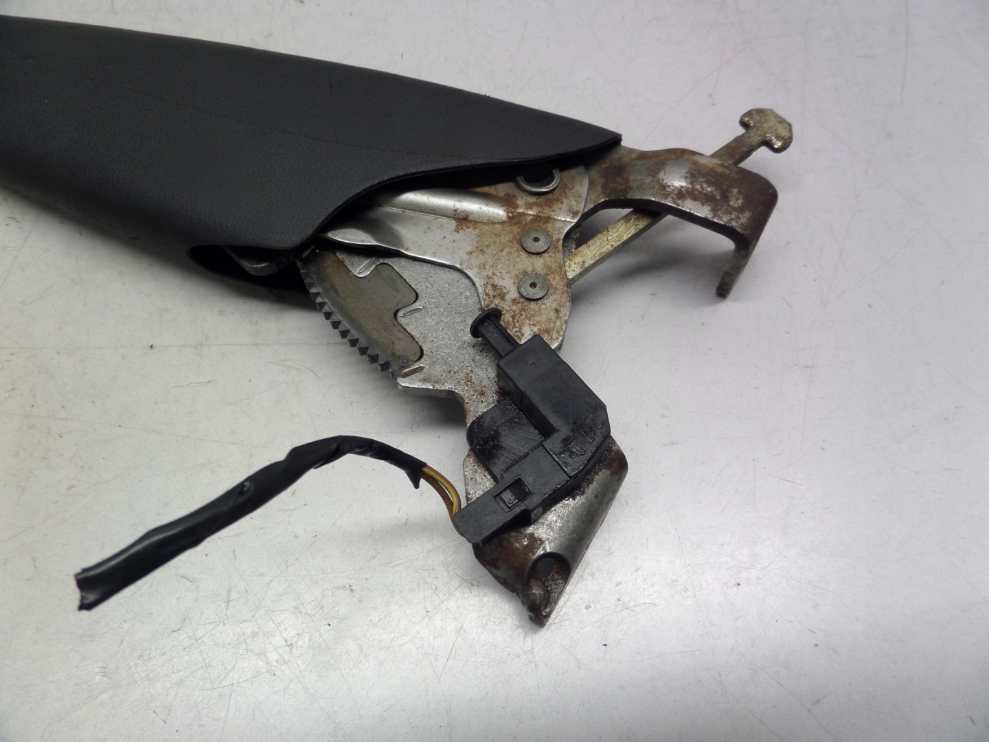 páčka elektrická brzda CADDY II INCA 6N0711307B 96-04