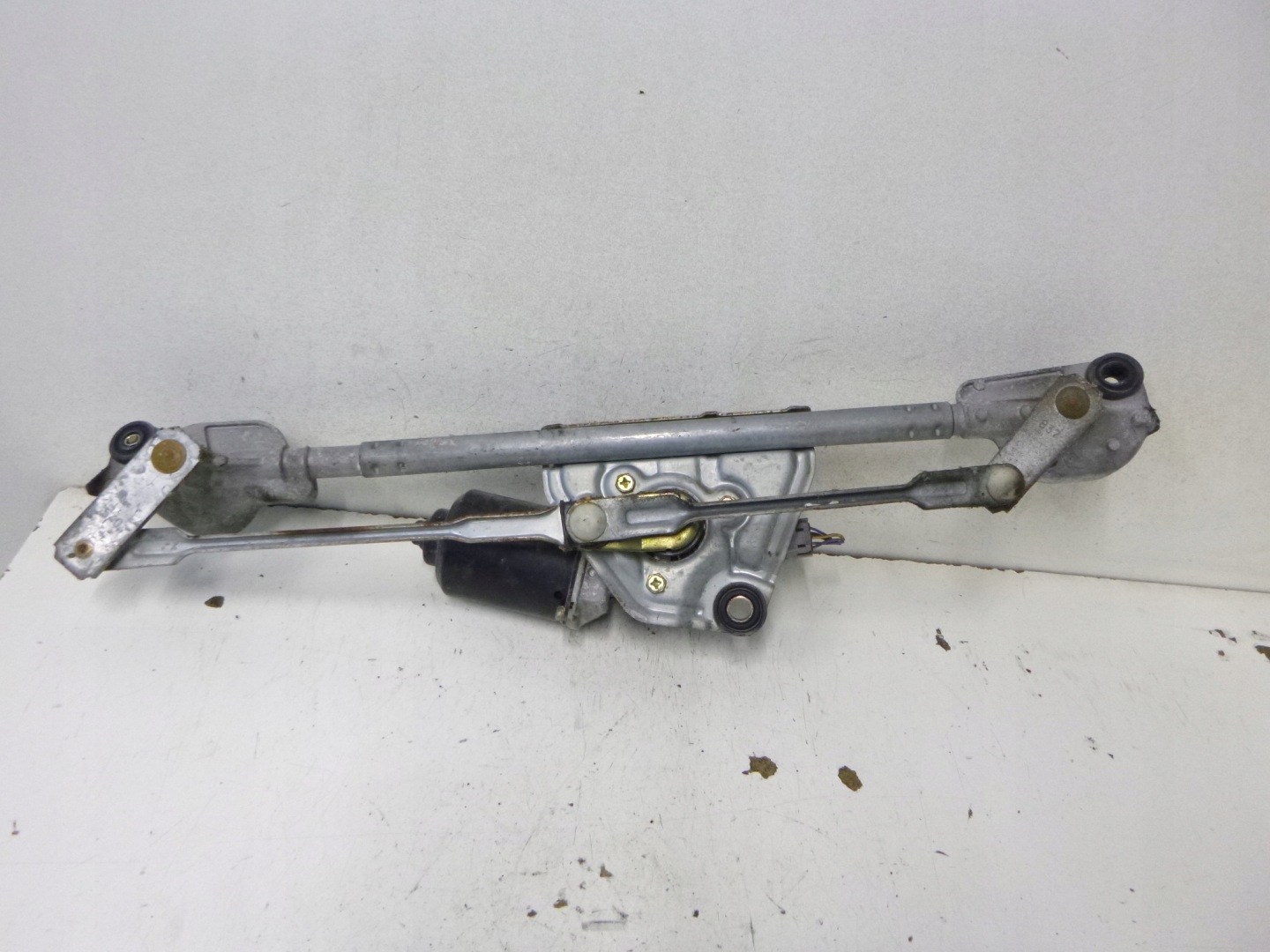 wiper mechanism front Suzuki Liana 2001r.