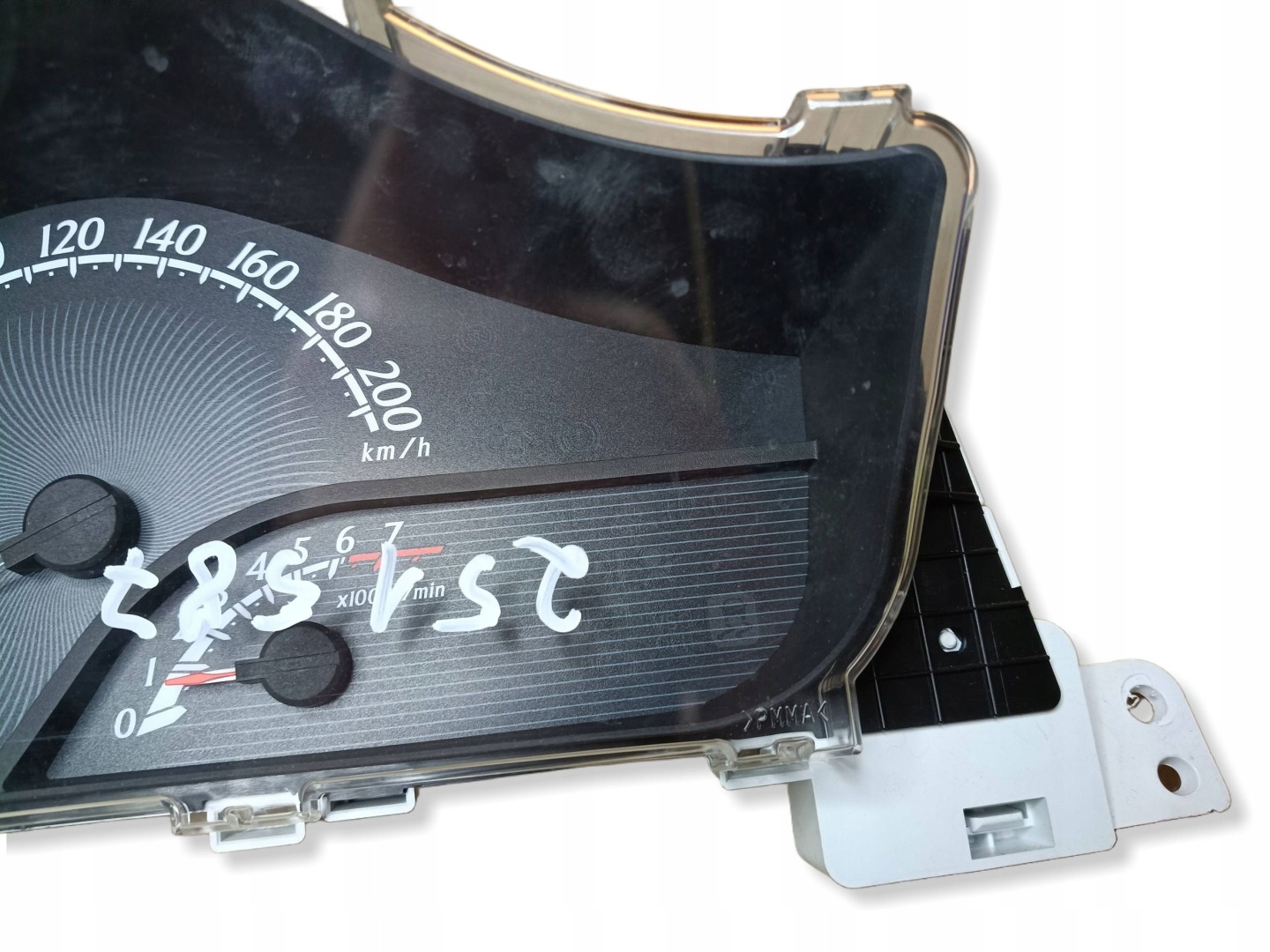dials dials Toyota iQ 8380074211