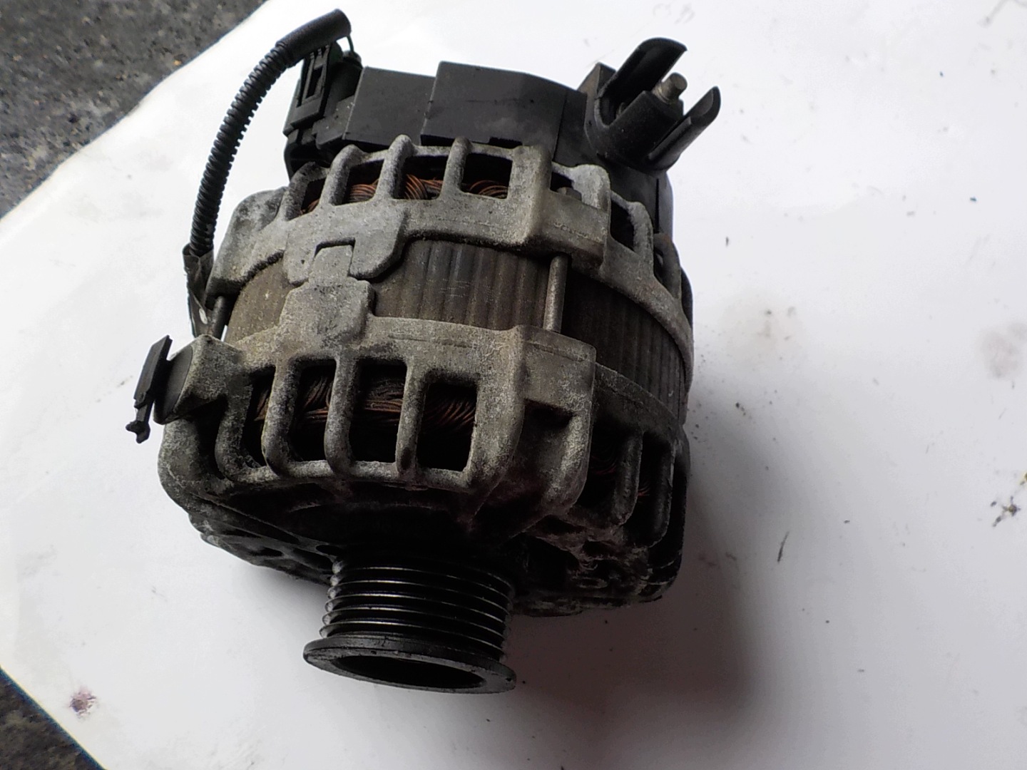 JAGUAR XE 2.0 D ORG ALTERNATOR 6X73-10300-CE