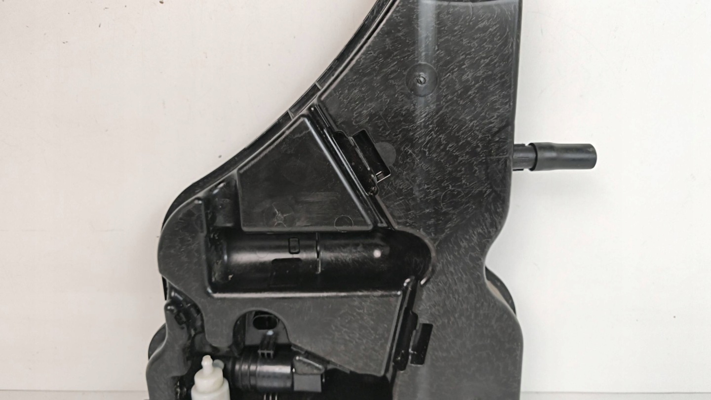 BMW 3 G20 G21 7449656 washer fluid tank