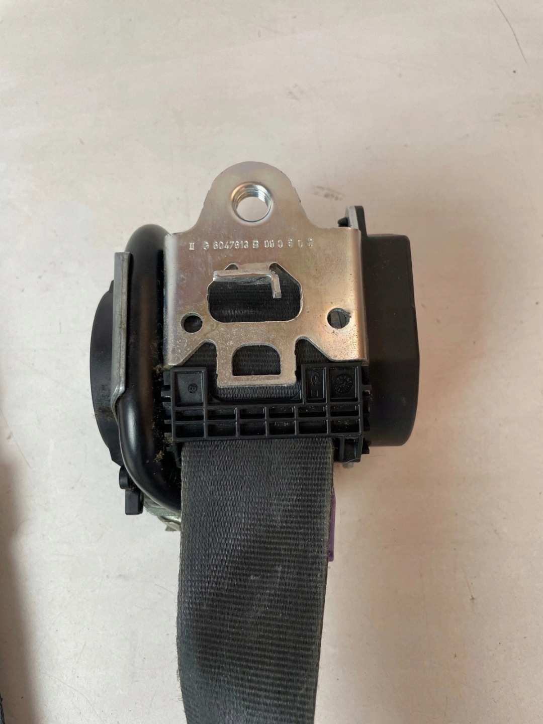 tension belt safety front front right Skoda Superb II