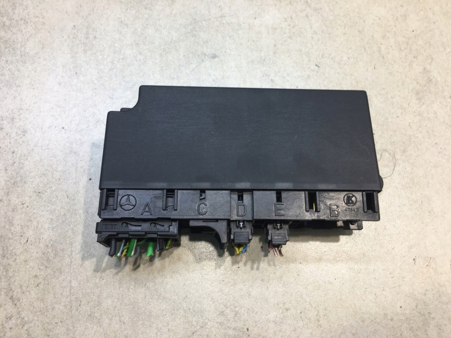 Unité commande confort MERCEDES W124 2.3 1248203026