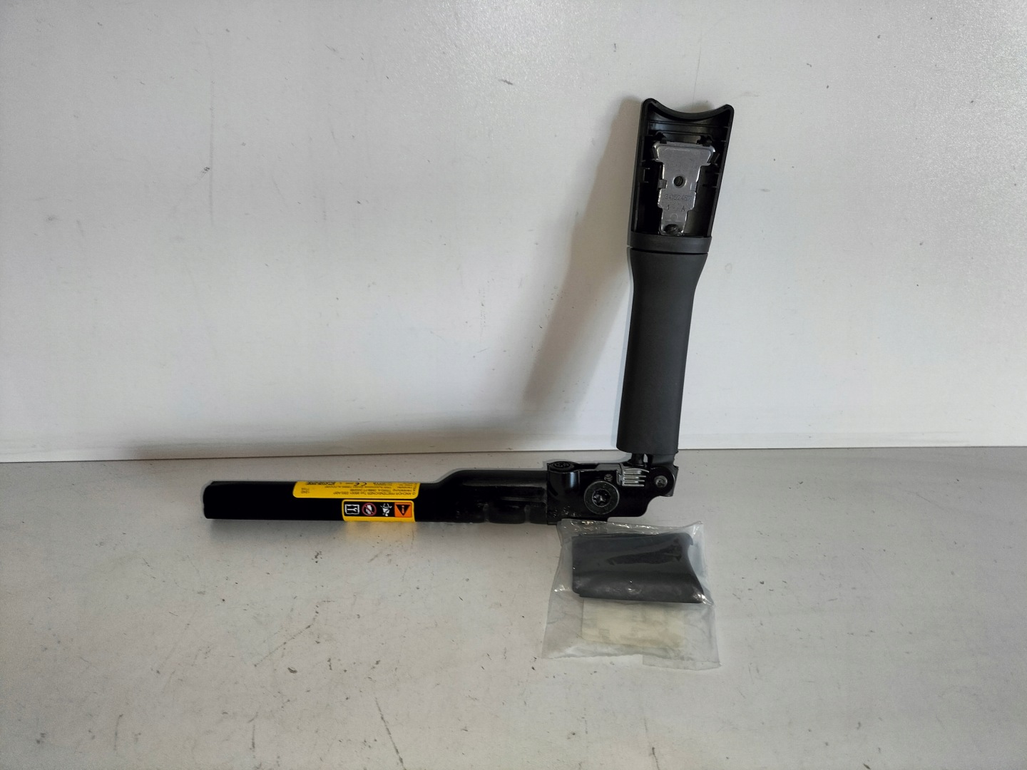 adjuster switch supports safety front left OPEL ASTRA 5 V K 15