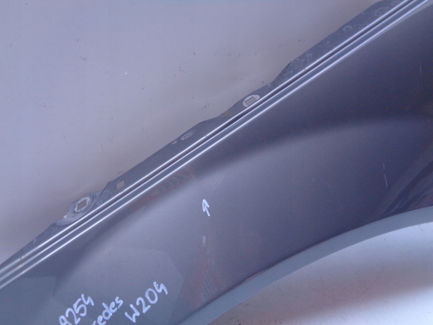 fender left front MERCEDES C-KLASA W204 07- NR 49254