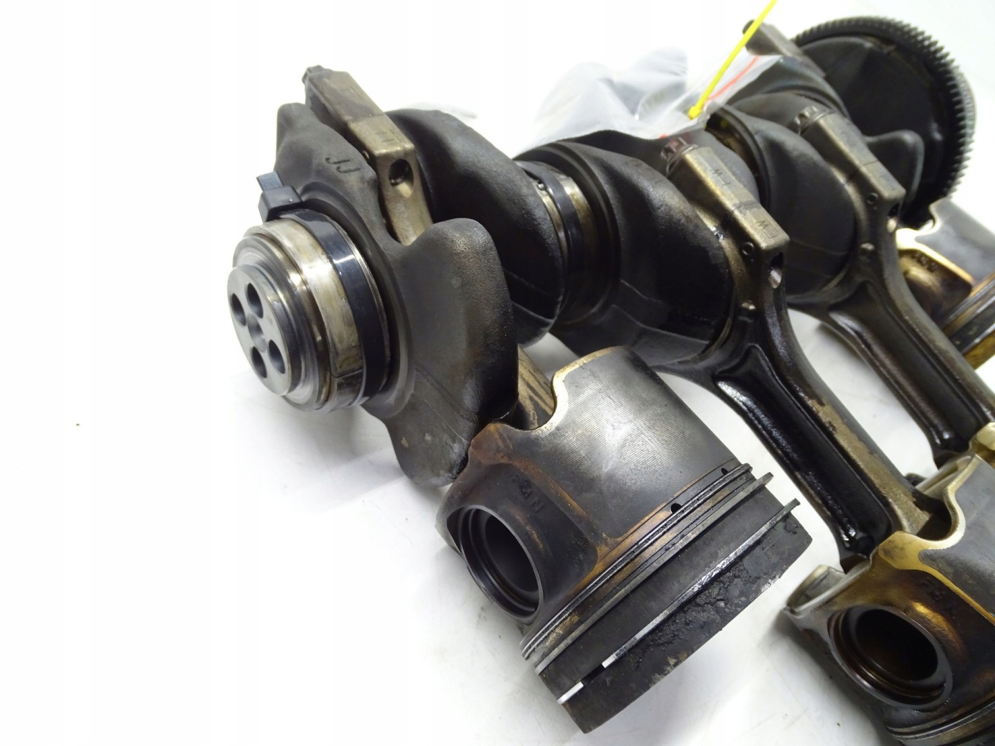 crank+pistons BMW G20 G21 G22 B47D20B