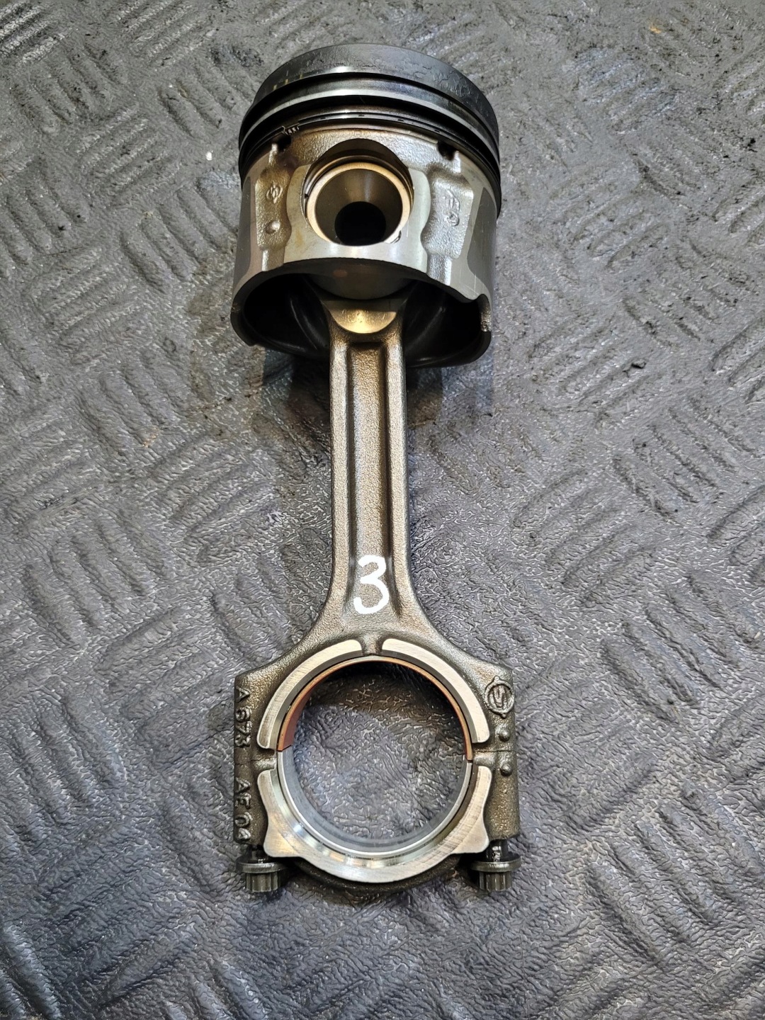 piston + connecting rod 3 SSANGYONG TIVOLI XLV 1.6 D e-XDi